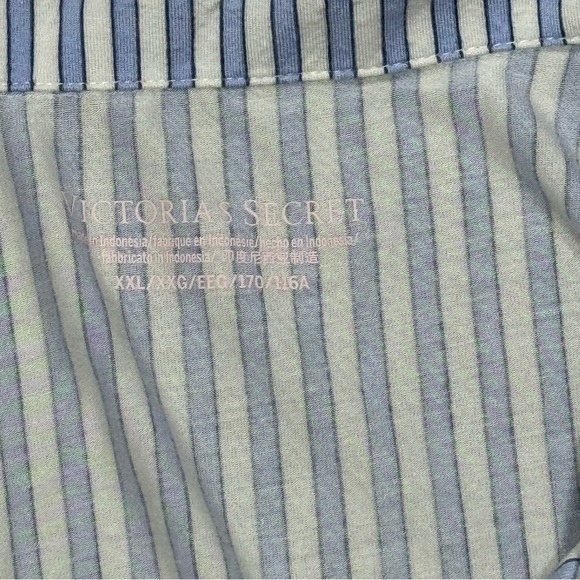 Victoria’s Secret blue, white striped pajama short sleeve top w/ shorts size XXL - Picture 11 of 12